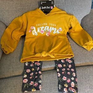 FOLLOW YOUR DREAMS Sweatshirt with Hood & Leggings * Warm & Cuddly size M 5/6 *